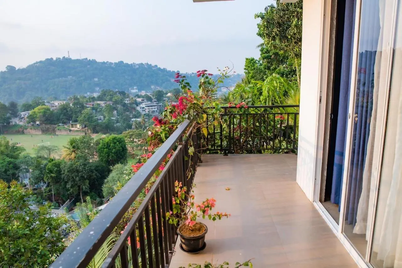 Sky Edge Homestay Kandy